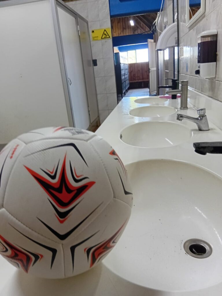 ⚽ ¡Formamos dos grupos de entrenamiento para niños y jóvenes! 📢